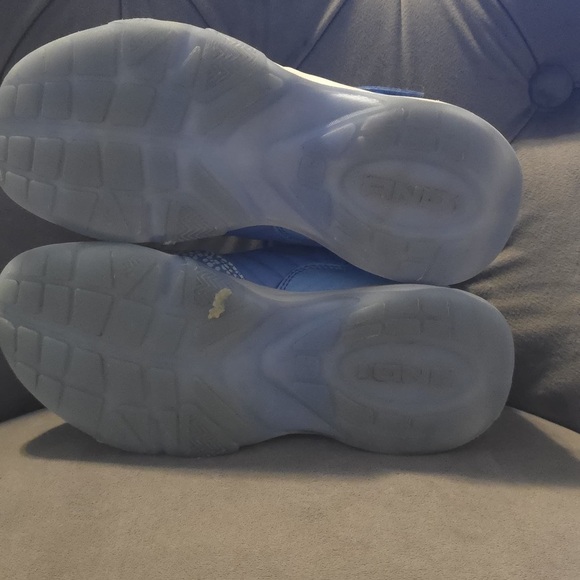 And1 Sky Blue Sneakers with Neon Highlights - Picture 10 of 15